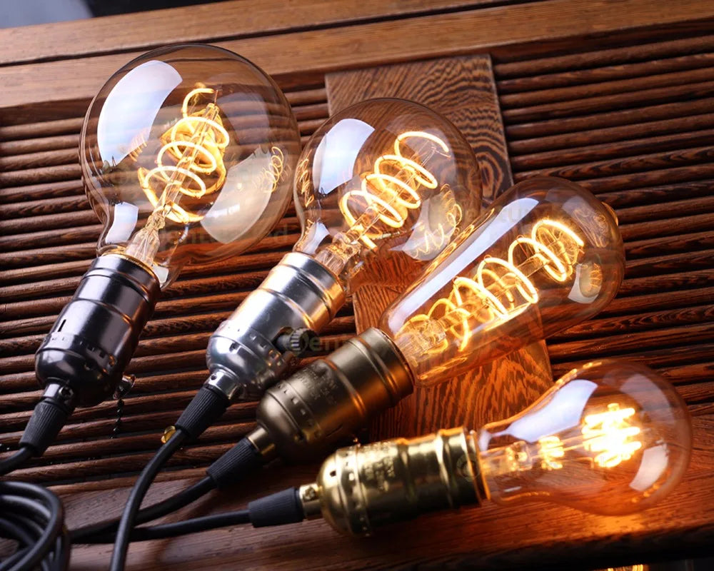 Skanto | Dimbar Vintage LED Lyspære (3W, E27 Undersøkelse) - Gull Spiral Filament for Kroner & Dekorativ Belysning