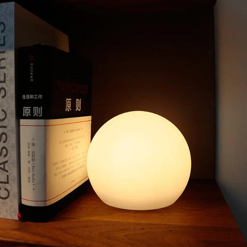 Skanto | AuraBall - Dynamisk LED-lampe - Skiftende farger - Unik atmosfære