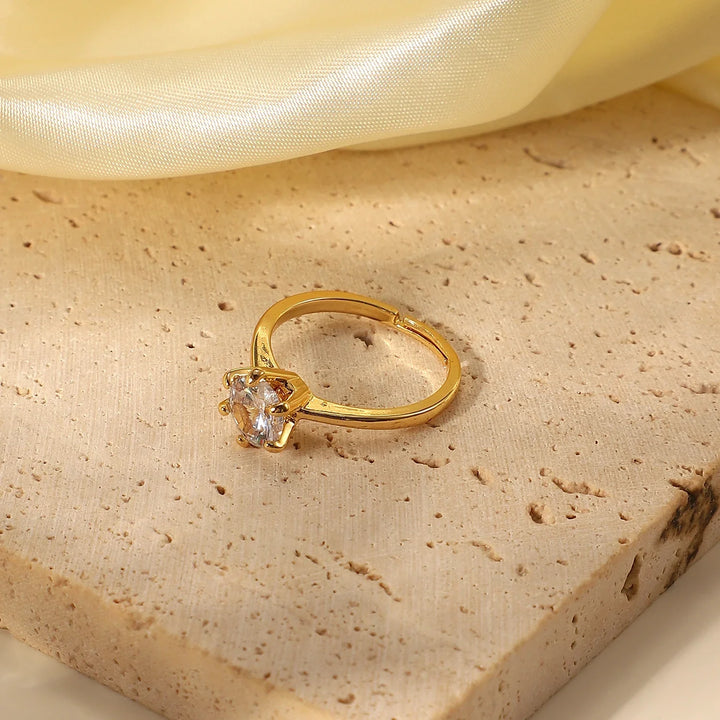 Skanto | Justerbar Klassisk 6 Tann Delikat Diamantring
