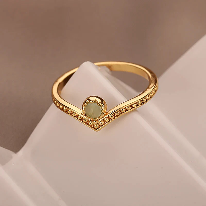 Skanto | Vintage Inspirert Opal Crown Point Ring