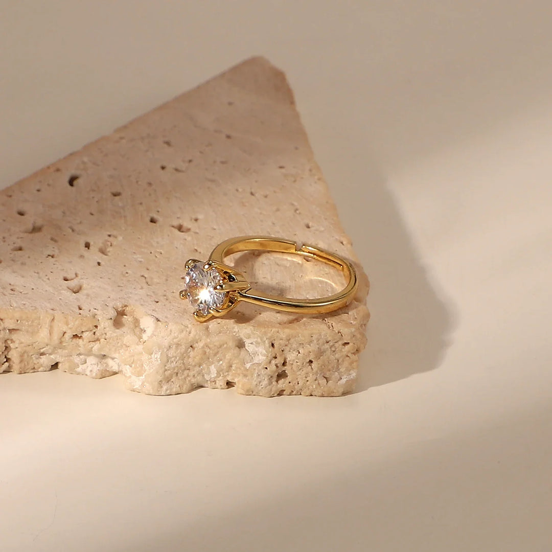 Skanto | Justerbar Klassisk 6 Tann Delikat Diamantring