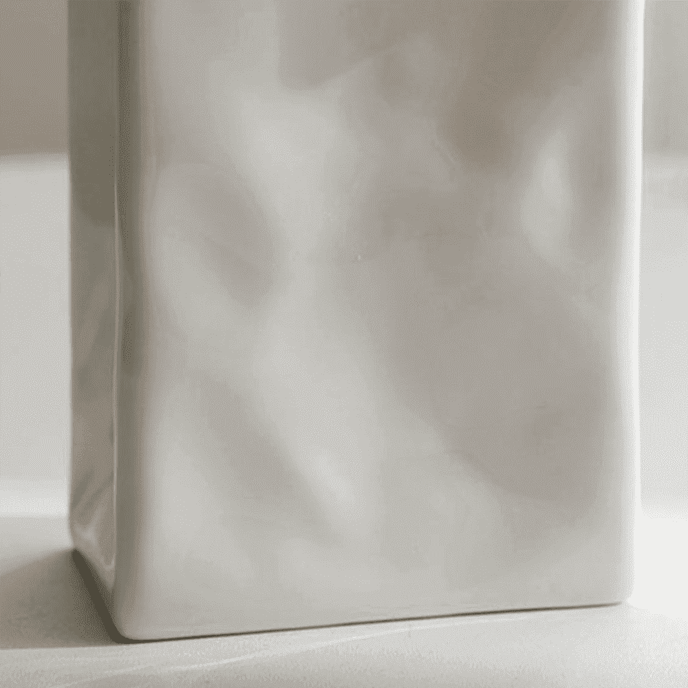 Handbag Vase | Skanto