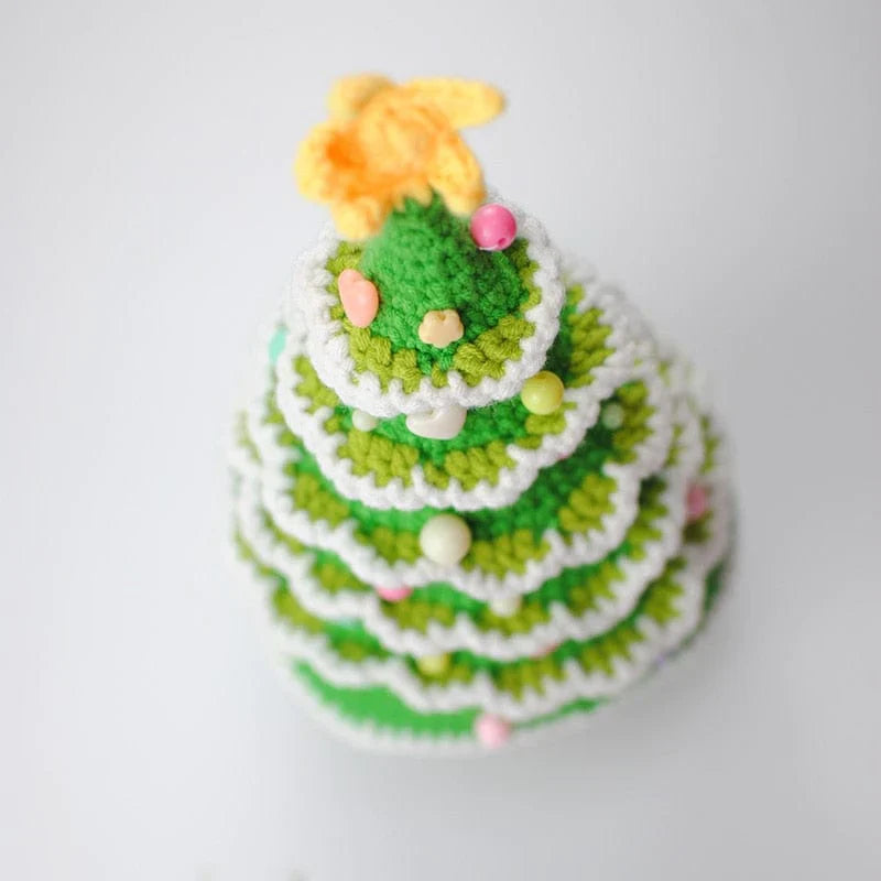 Håndlaget heklet juletre | Skanto