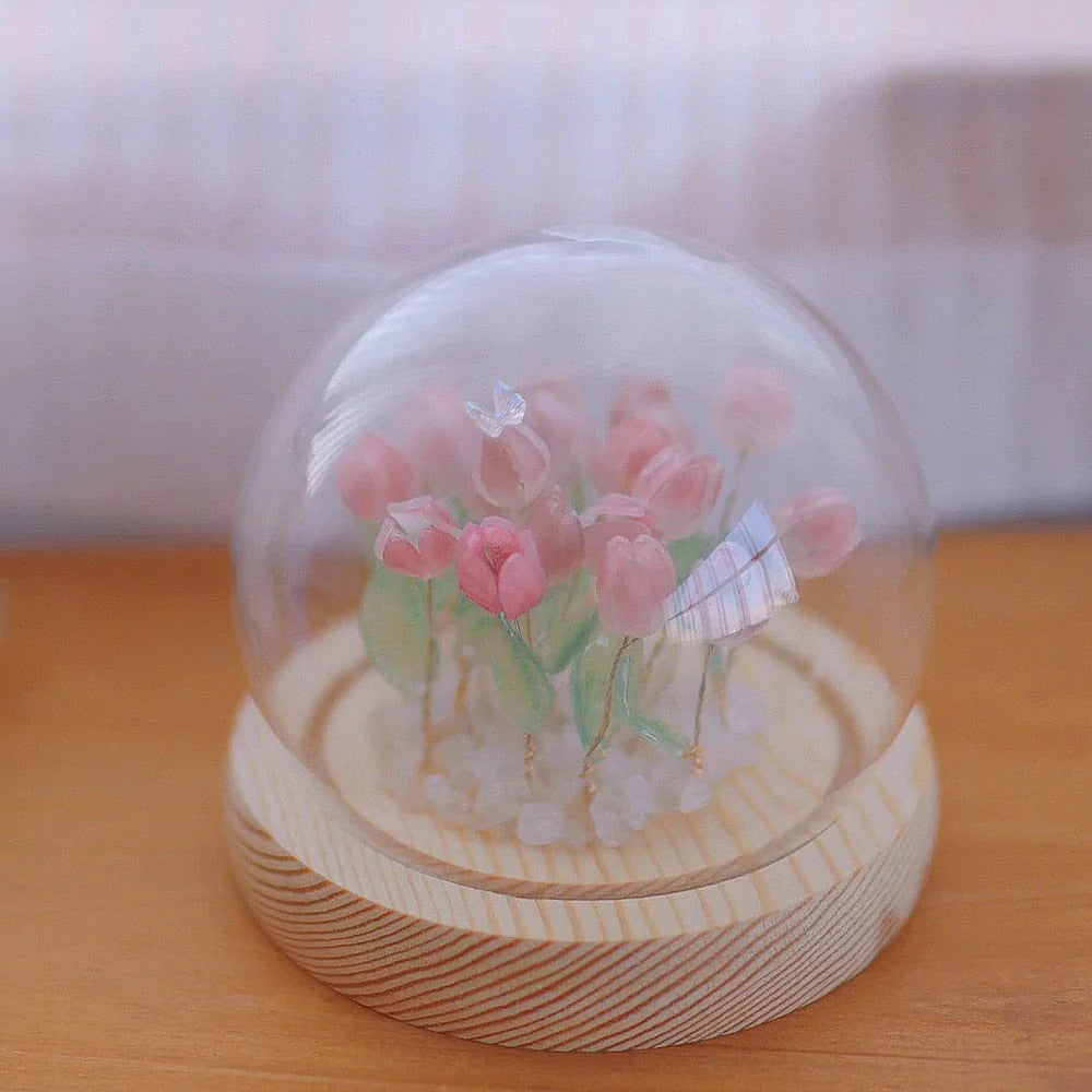 Håndlaget Tulip Nattbord Lampe Skanto