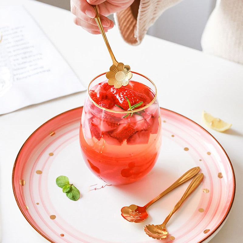 Norvo | 8-delt sett med teskjeer i rustfritt stål med blomsterdesign