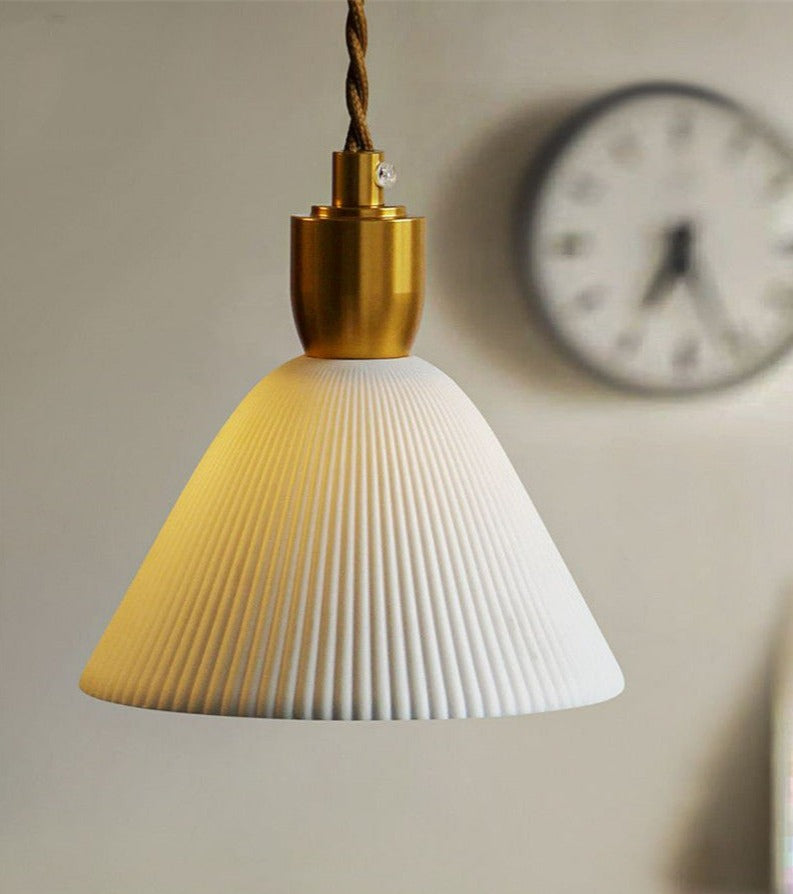 Moderne nordisk keramik-pendellamper