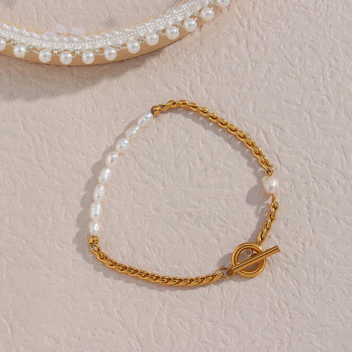 Skanto | Classic Twist Pearl Circle Lock Bracelet