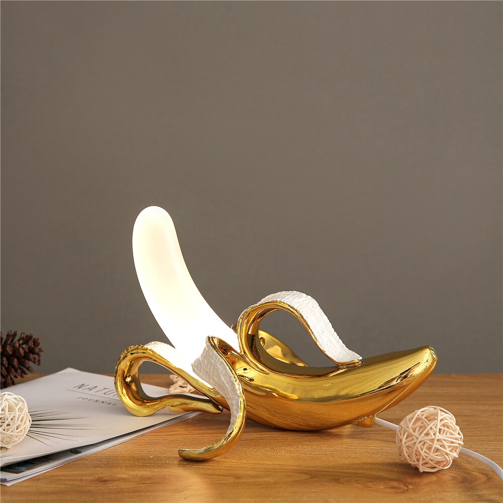 Skanto | GoldenBanana - Elegant Art Deco Bordlampe