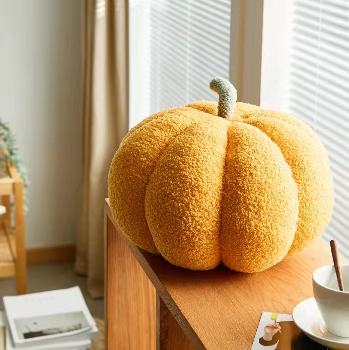 Fluffy Pumpkin Cushion | Skanto