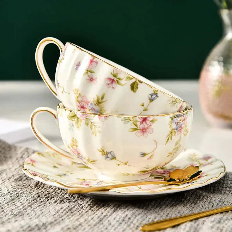 Skanto | Elegant Bone China Porcelain Coffee Cup - Luksuriøs og Unik Design