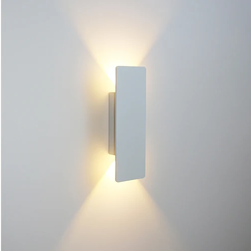 Moderne Dobbeltsidig Belyst Vegglampe | Skanto