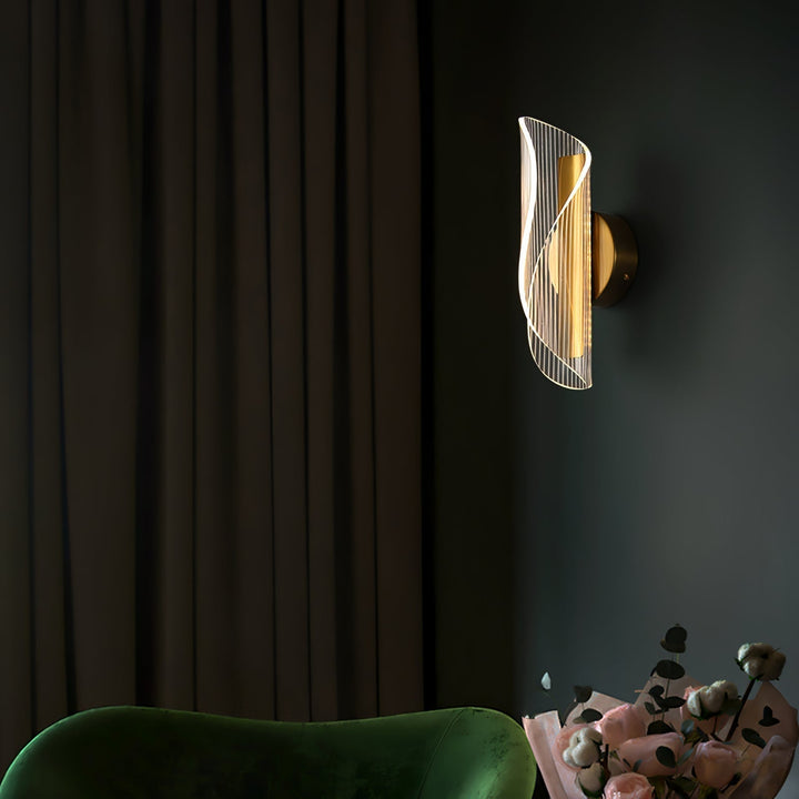Skanto | CrystalAura – Funklende Krystall Vegglampe for Glamourøs Touch