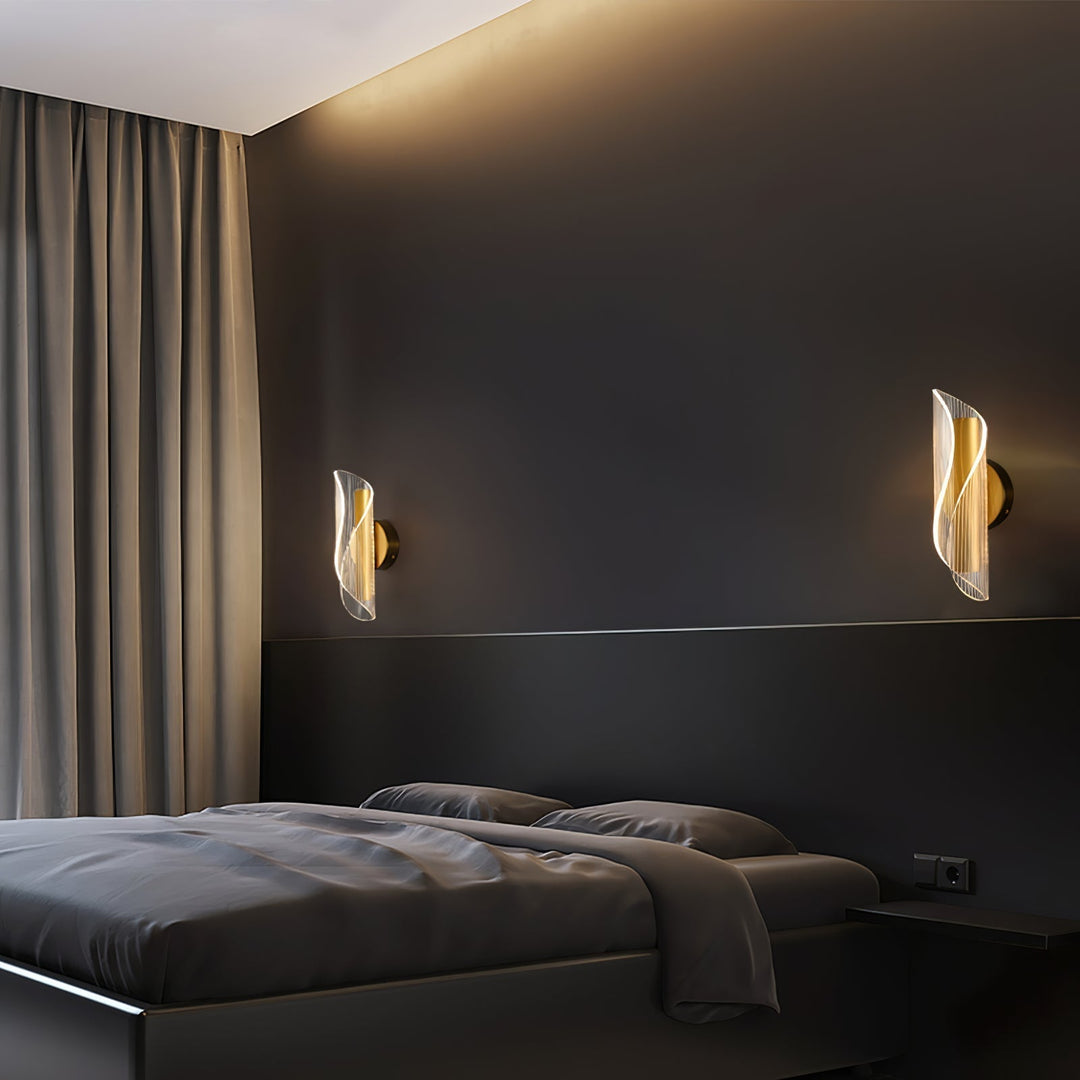 Skanto | CrystalAura – Funklende Krystall Vegglampe for Glamourøs Touch