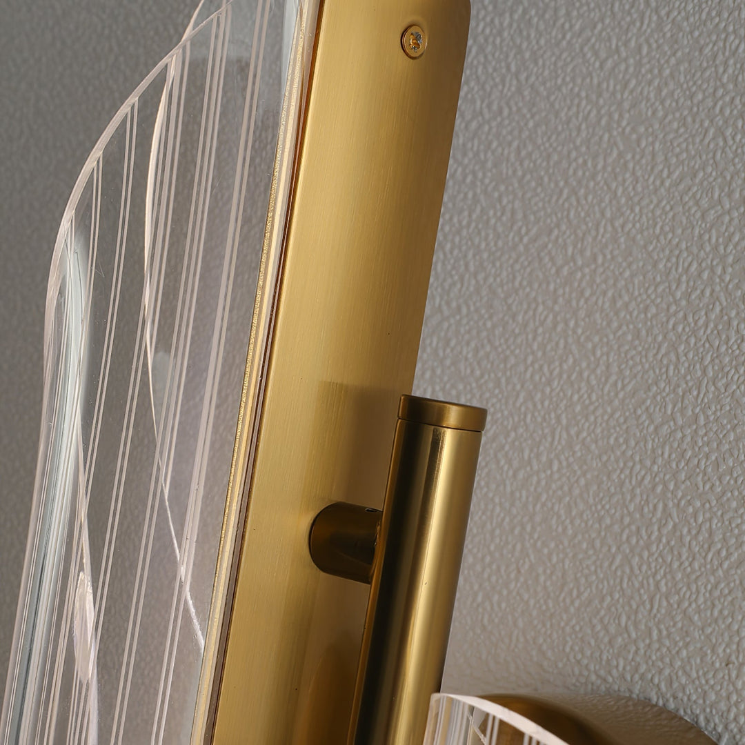 Skanto | CrystalAura – Funklende Krystall Vegglampe for Glamourøs Touch