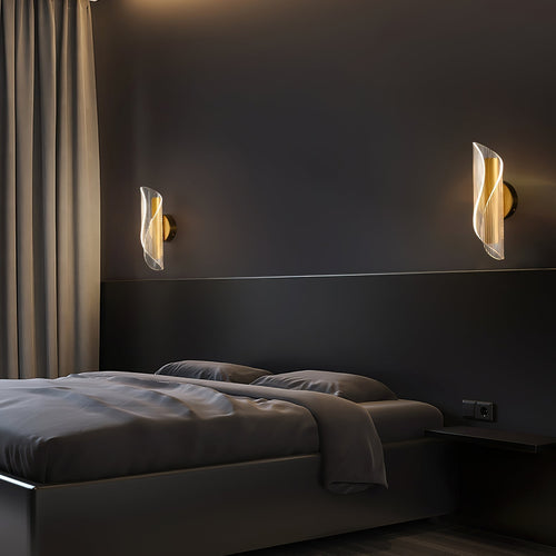 Skanto | CrystalAura – Funklende Krystall Vegglampe for Glamourøs Touch