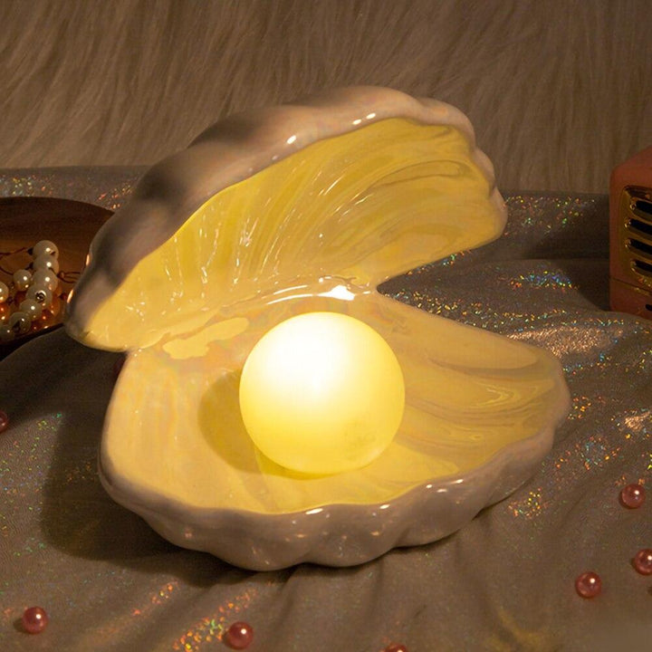 Chelly Chic Shell Lamp | A magical lamp with a pearl | Skanto
