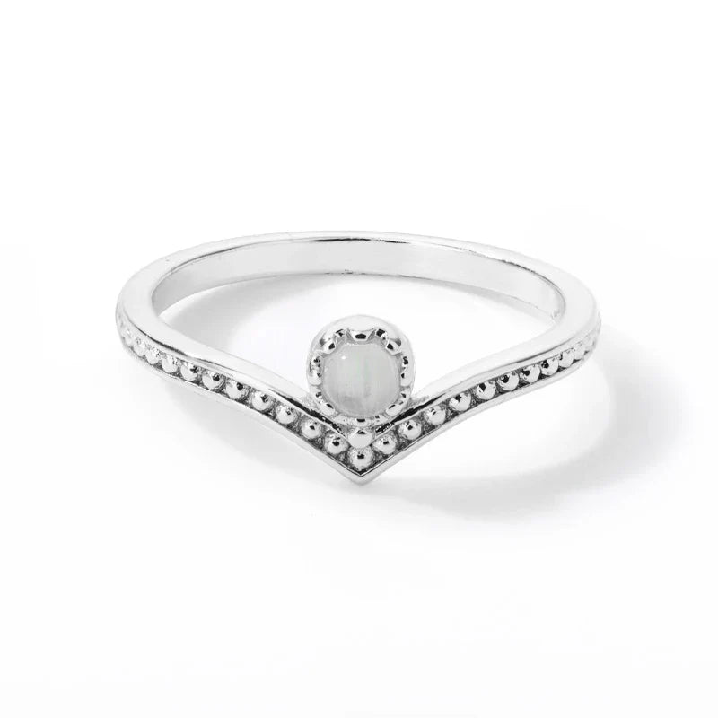 Skanto | Vintage Inspirert Opal Crown Point Ring