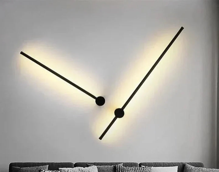 Skanto | Minimalistisk Vegglampe med Stikkontakt og LED Lys