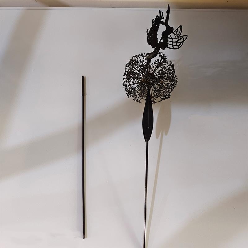 Norvo | Feer og Løvetann Danser Sammen Skulptur for Utendørs Hage