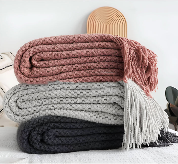 Skanto | KNITCOVE – Stilig strikket fleece teppe