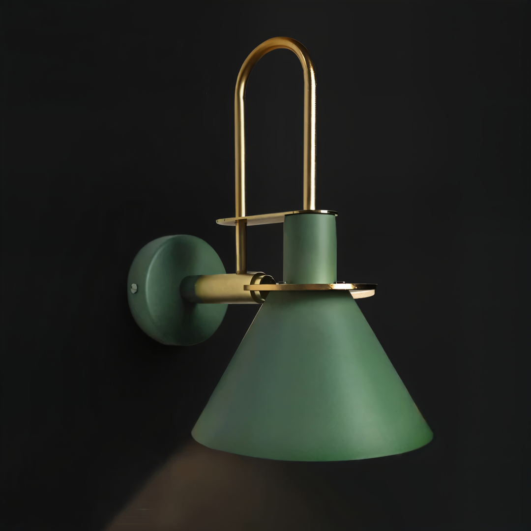 Skanto | Postmoderne LED Vegglampe med Trompetformet Design