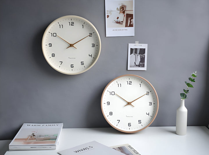 Skanto | Skandinavisk Treveggklokke Minimalistisk Design for Stue, Kontor og Kjøkken