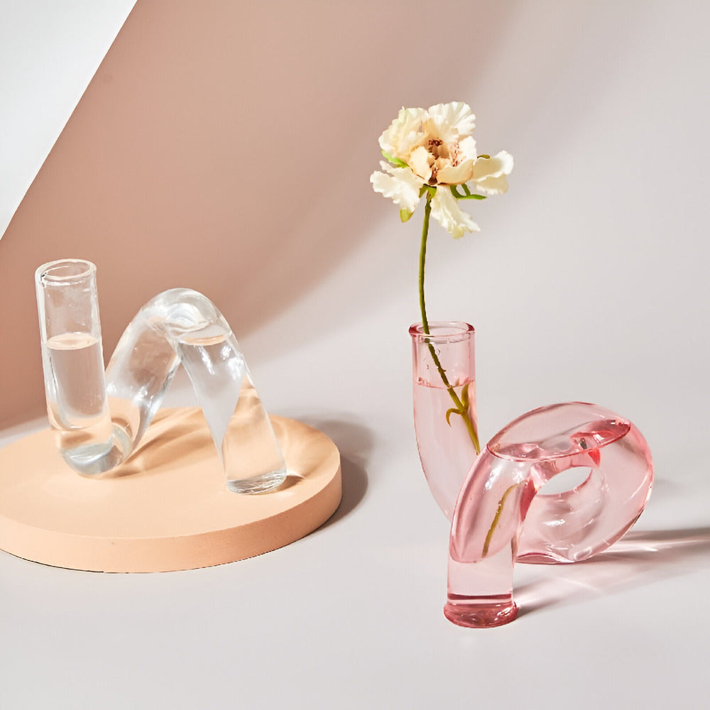 Skanto | Elegant glassvase med integrert lysestake