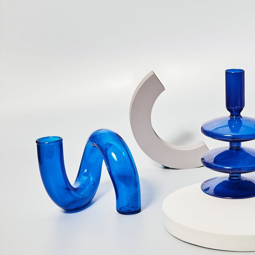 Skanto | Elegant glassvase med integrert lysestake