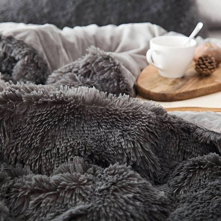Skanto | FLUFFUREST – Plysj Fleece Sengetøysett