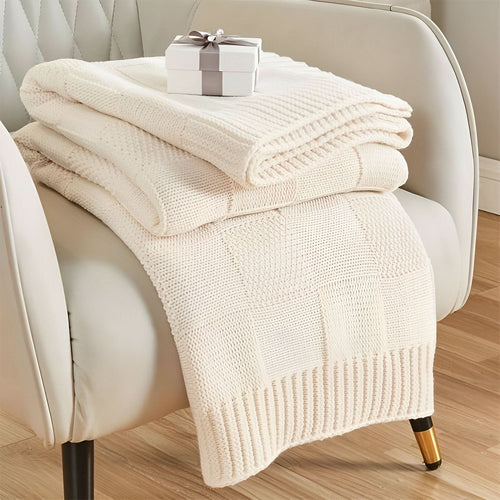 Skanto | MONOSTRIPE – Minimalistisk strikket teppe