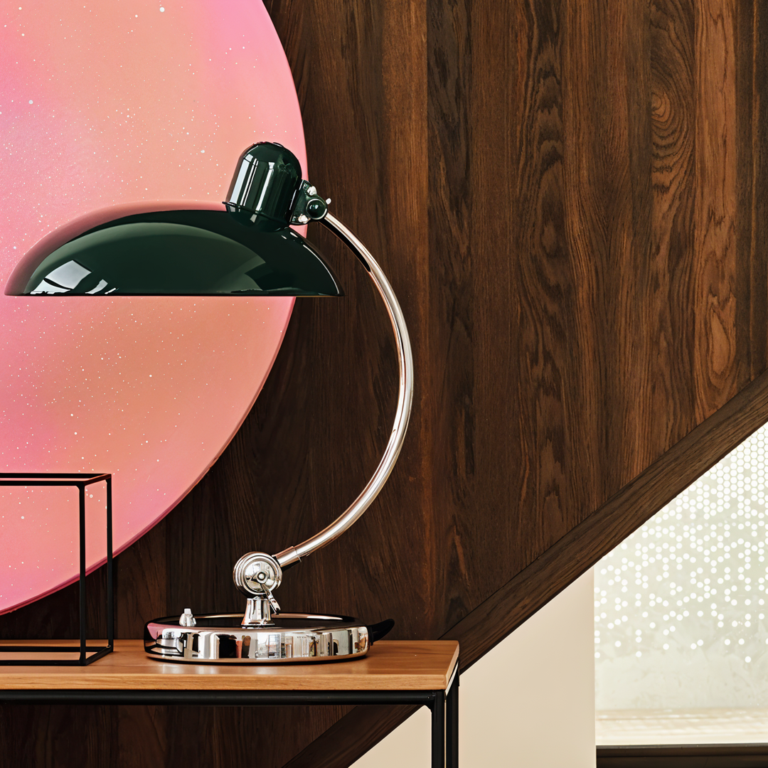 Skanto | Justerbar vintage skrivebordslampe laget av jern – Virella