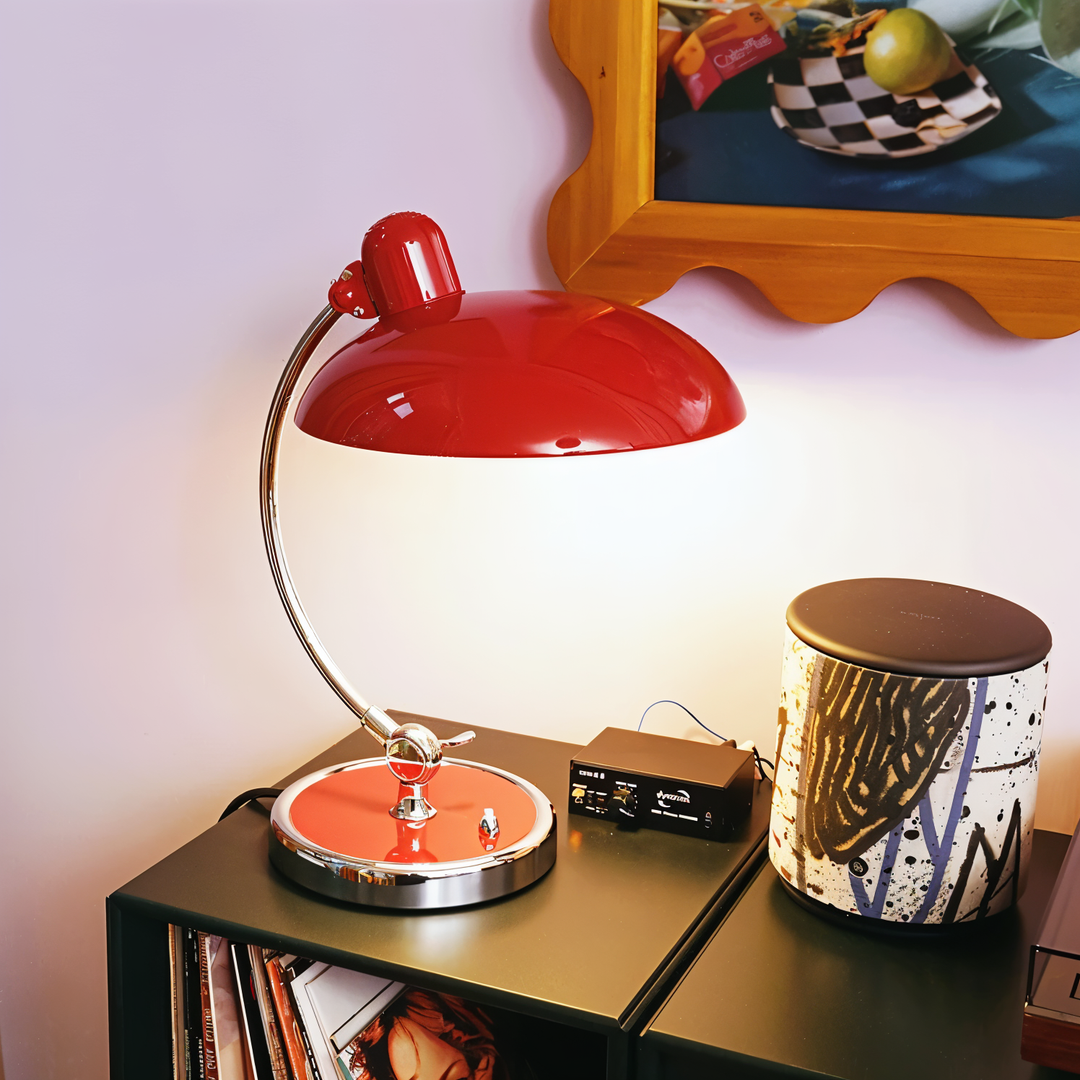 Skanto | Justerbar vintage skrivebordslampe laget av jern – Virella