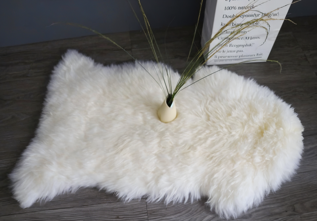 Skanto | ShearLuxe Faux Fur Teppe – Myk Imitasjon Saueskinn for Hjemmedekorasjon