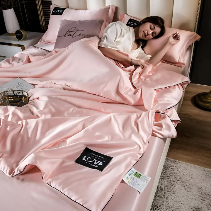 Skanto | FLUFFINA - Premium Sateng Silke Sengetøy