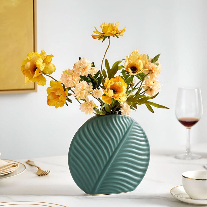 Skanto | Håndlaget skandinavisk keramikkvase for blomster og hjemmeinnredning