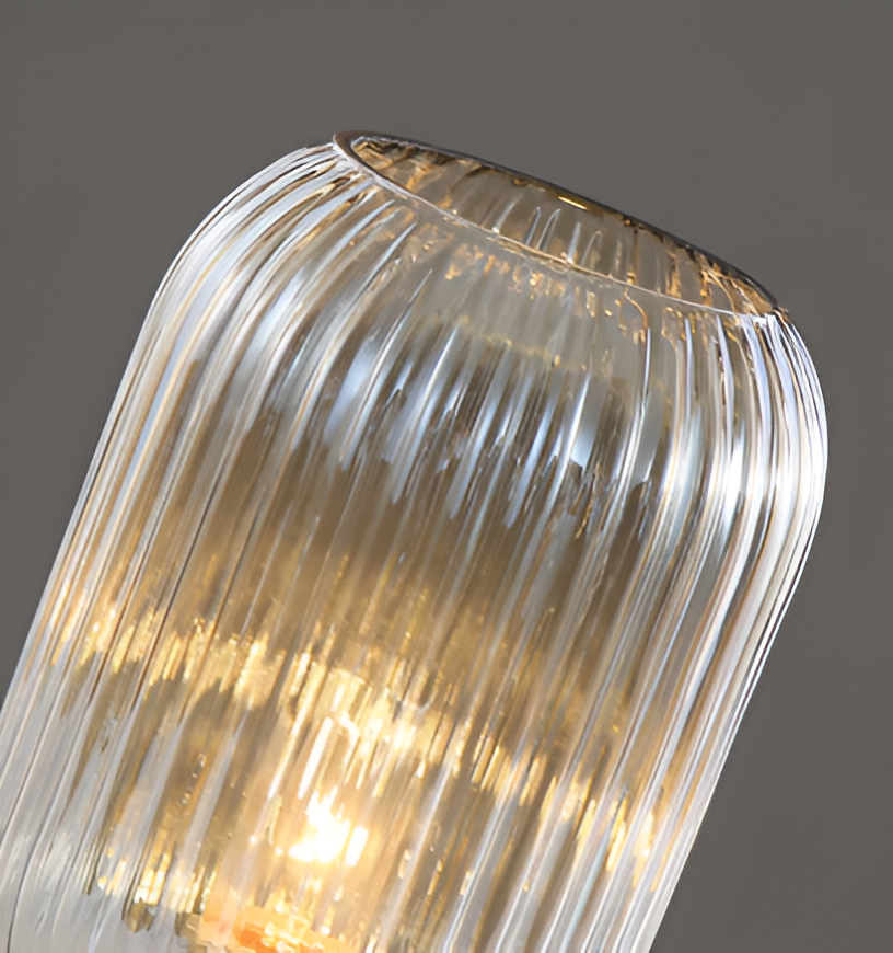 Skanto | Nordisk Bordlampe med Ribbebehandlet Glass