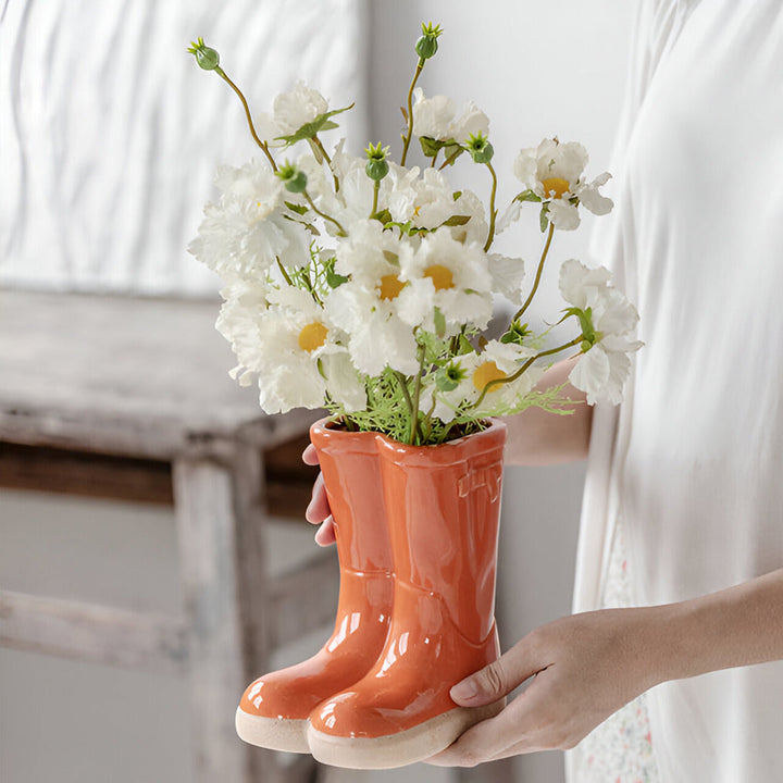 Skanto | Stilig keramisk vase i støvelform