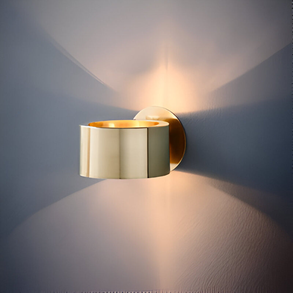 Skanto | Gylden Minimalistisk Vegglampe