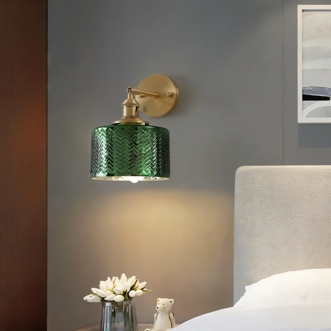 Skanto | Justerbar LED Vegglampe i Ribbete Glass i Skandinavisk Design