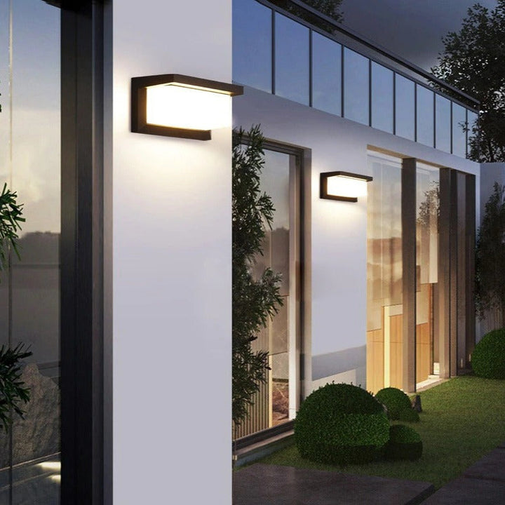 Horisontal LED Utendørslampe | Skanto