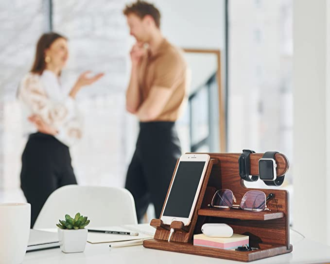 Skanto | Tre Telefon Docking | Perfekt organisatoren for enhetene dine
