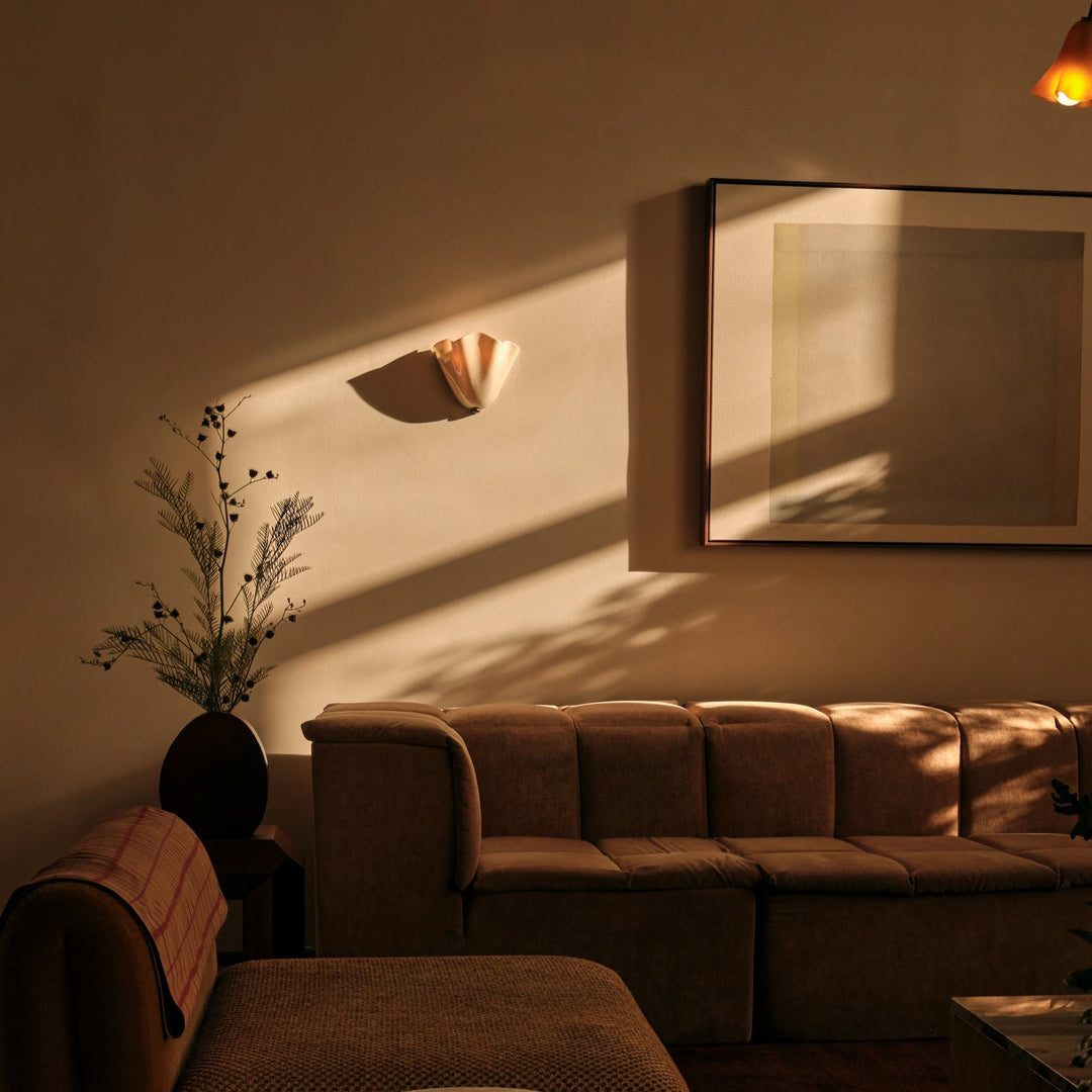 Skanto | Retro Vegglampe av Farget Glass i Skjørtformet Skallmønster