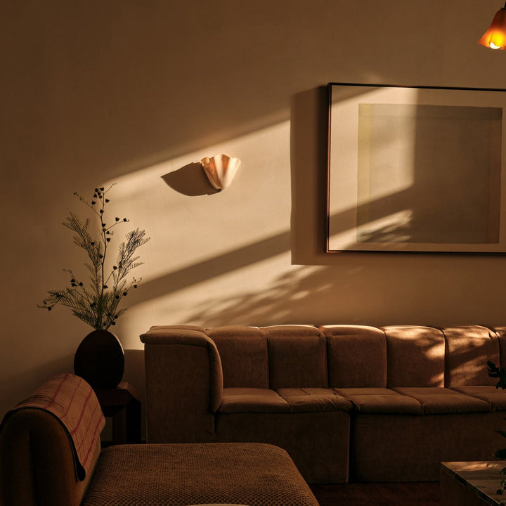 Skanto | Retro Vegglampe av Farget Glass i Skjørtformet Skallmønster