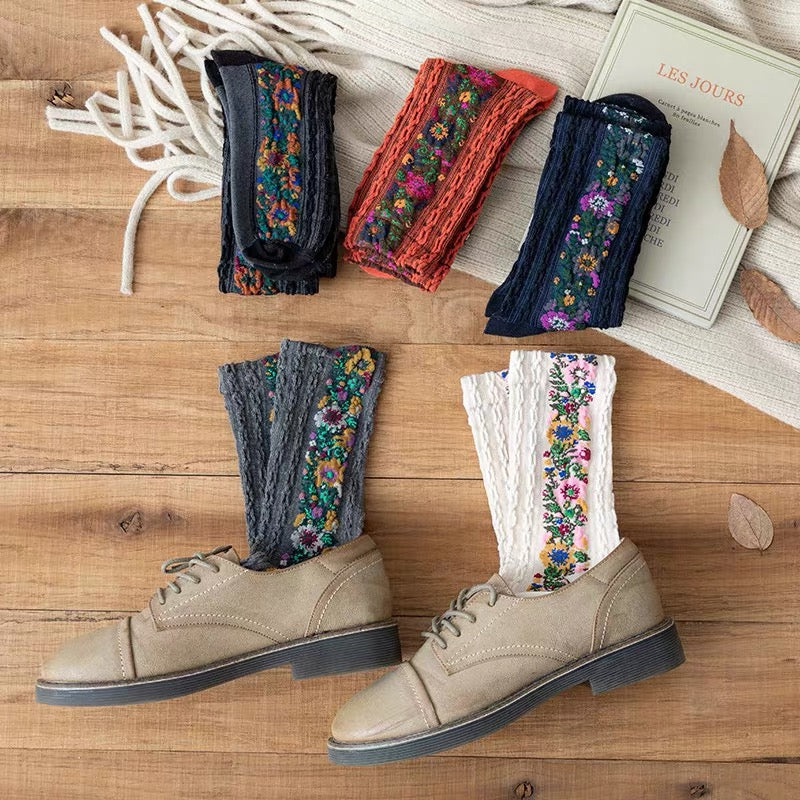 Skanto | Vintage Floral Style Cotton Crew Socks