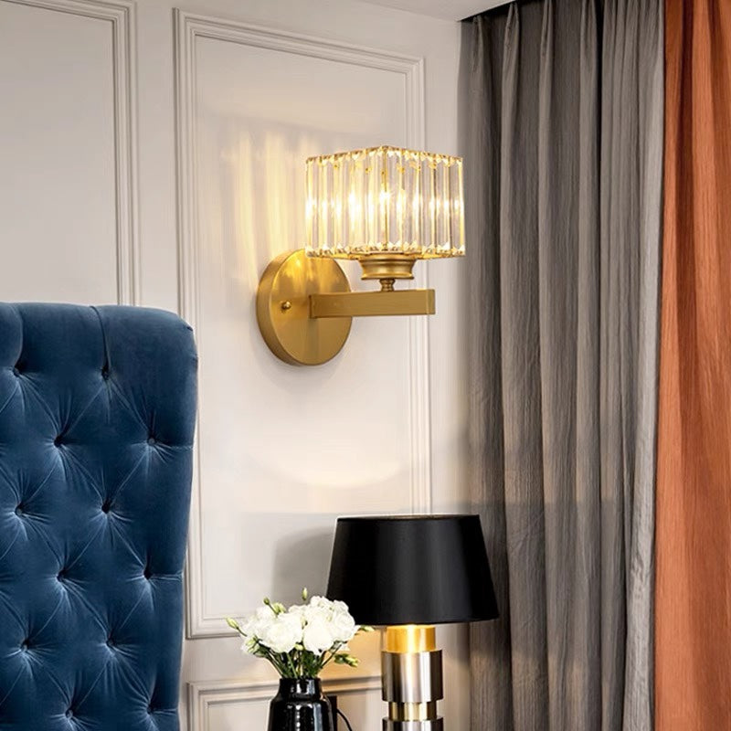Skanto | Krystallglass Vegglampe med Moderne Arm Design