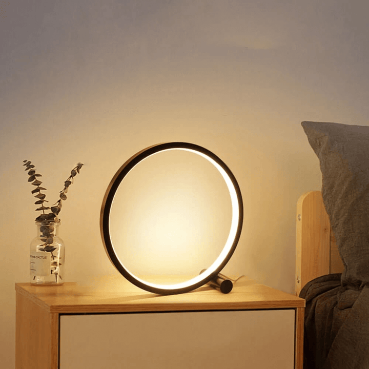 Minimalist Dimmbar Bordlampe - EclipseAura Lampe | Skanto