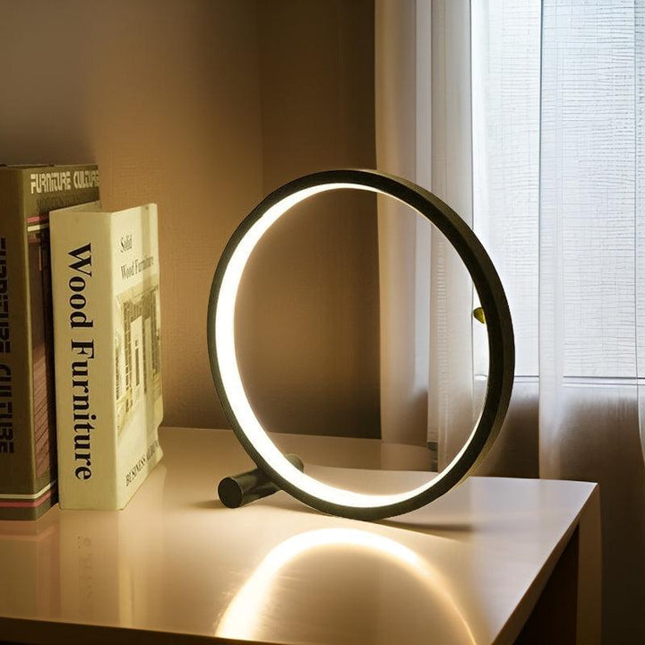 Skanto | HaloBeam - Modern Sirkulær Bordlampe