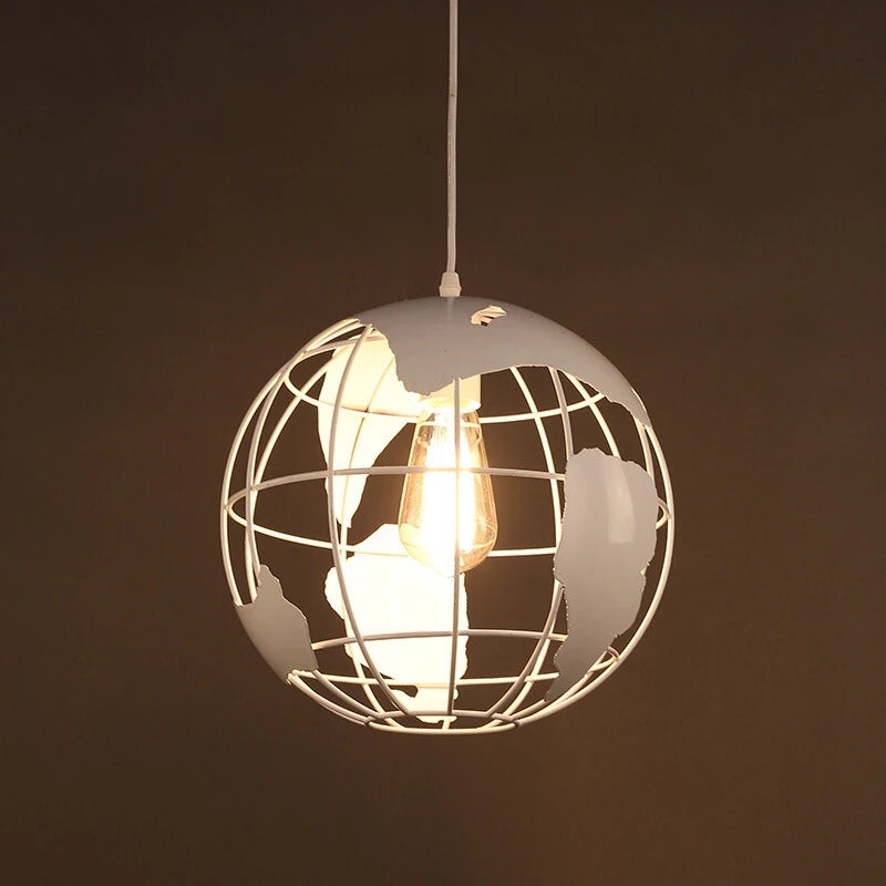 Skanto | Industriell Vintage Jern Globe Pendellampe