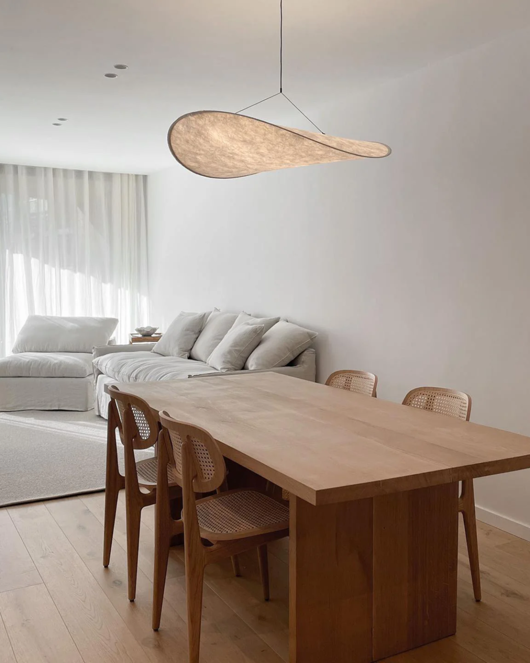 Skanto | Subtil Japandi Lampe med Lyskollaps Effekt