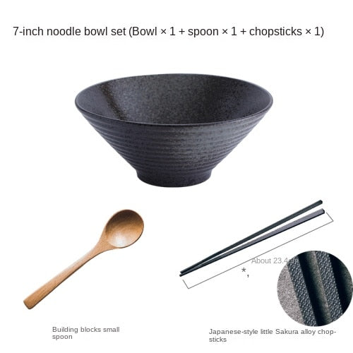 Utsøkt japansk keramisk bollesett for ramen, suppe og ris | Skanto